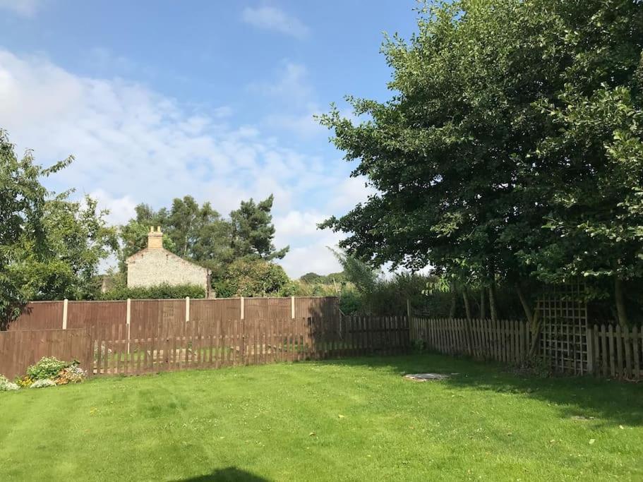 Betty'S Cottage - Traditional Norfolk Farm Cottage Swafield Extérieur photo