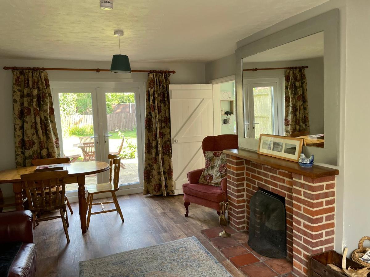 Betty'S Cottage - Traditional Norfolk Farm Cottage Swafield Extérieur photo